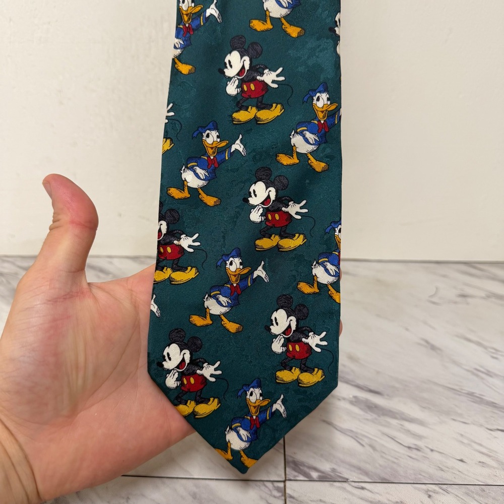Disney Store Mickey Mouse Donald Duck Silk Tie Green Italy Mens Accessory